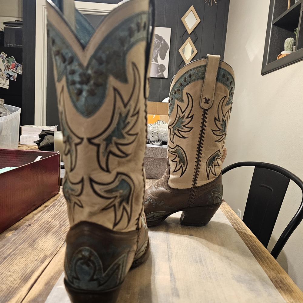 Tony Lama Embroidered Cowboy Boots - Picture 4 of 4